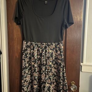 SHEIN Black Floral Midi Dress